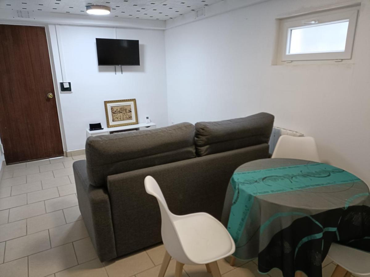Holiday home Mettez Vous Au Pres Du Chateau De Vaux Le Vicomte En Sous Sol Semi Enterre *